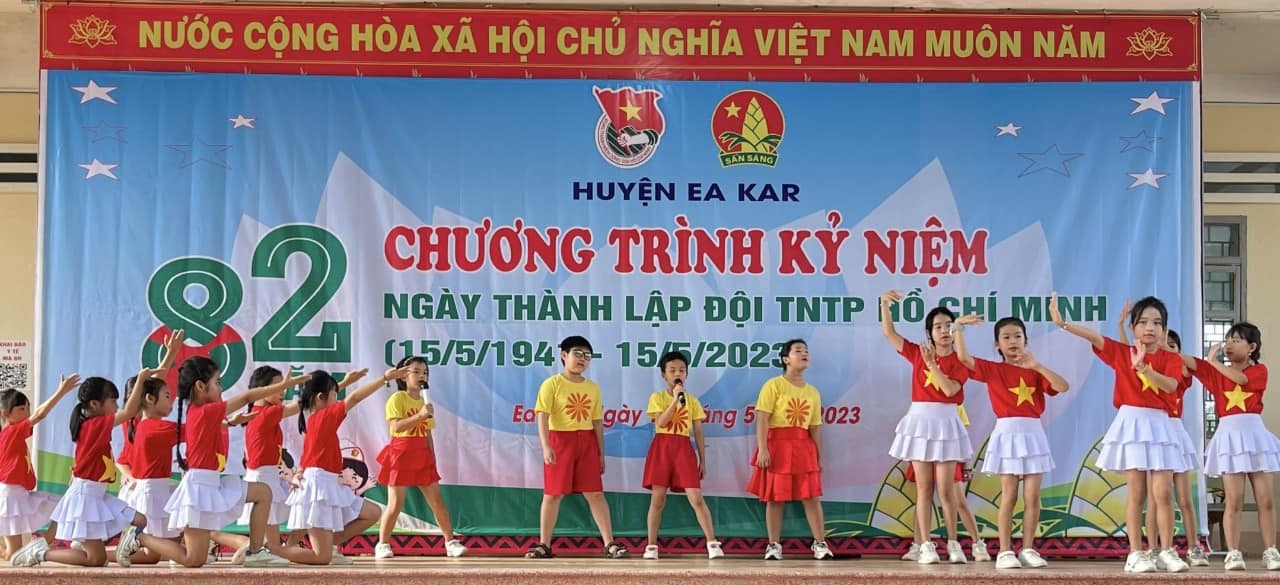văn nghệ hđ2